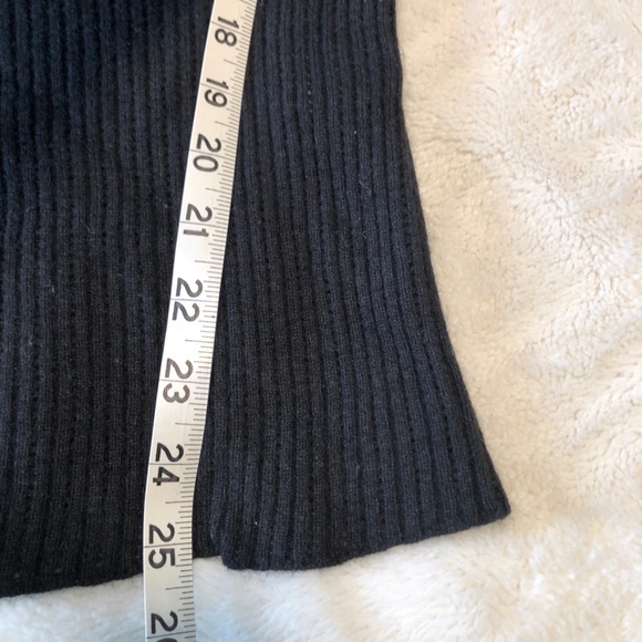 Women’s Express Pointelle Angora Sweater Medium - Picture 10 of 11